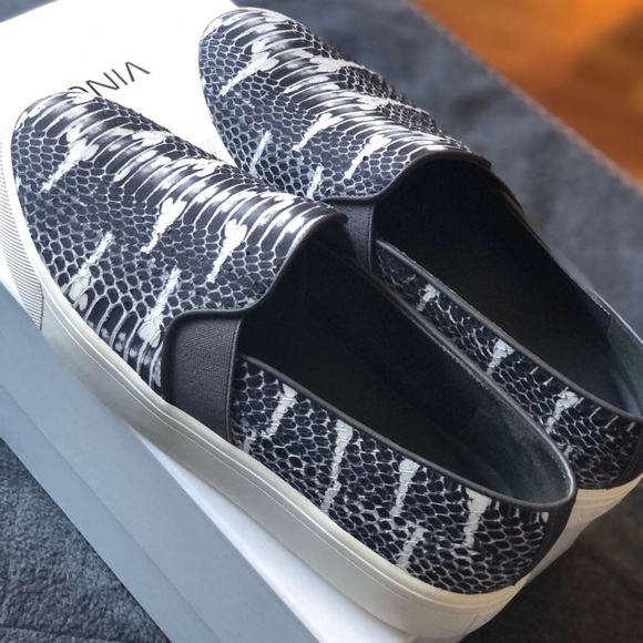 Vince Berlin Slip on Sneakers - Picture 3 of 8